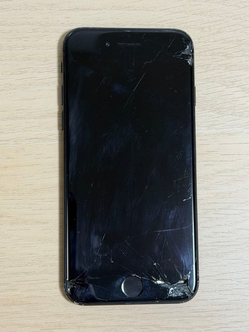 Apple iPhone SE 2nd (モデルA2275)