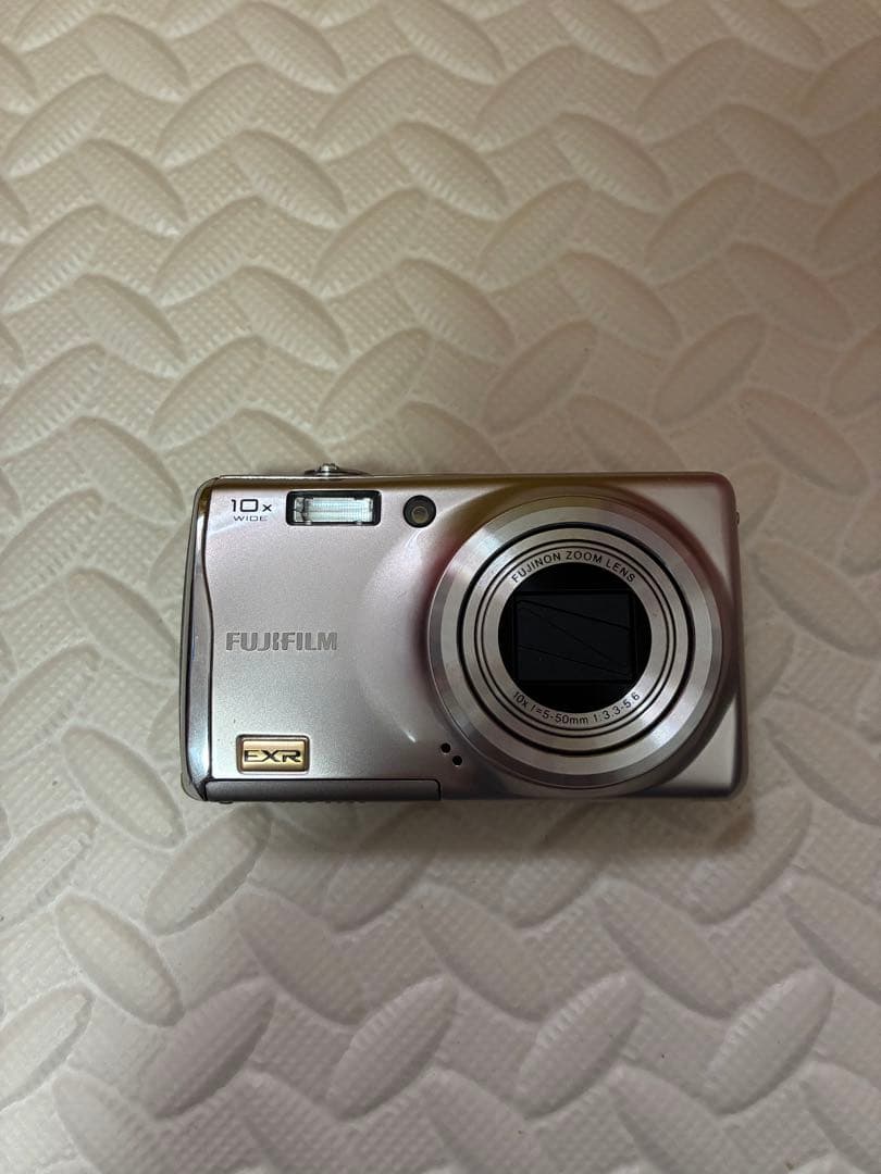 fujifilm&富士フイルム　f80exr デジタルカメラ