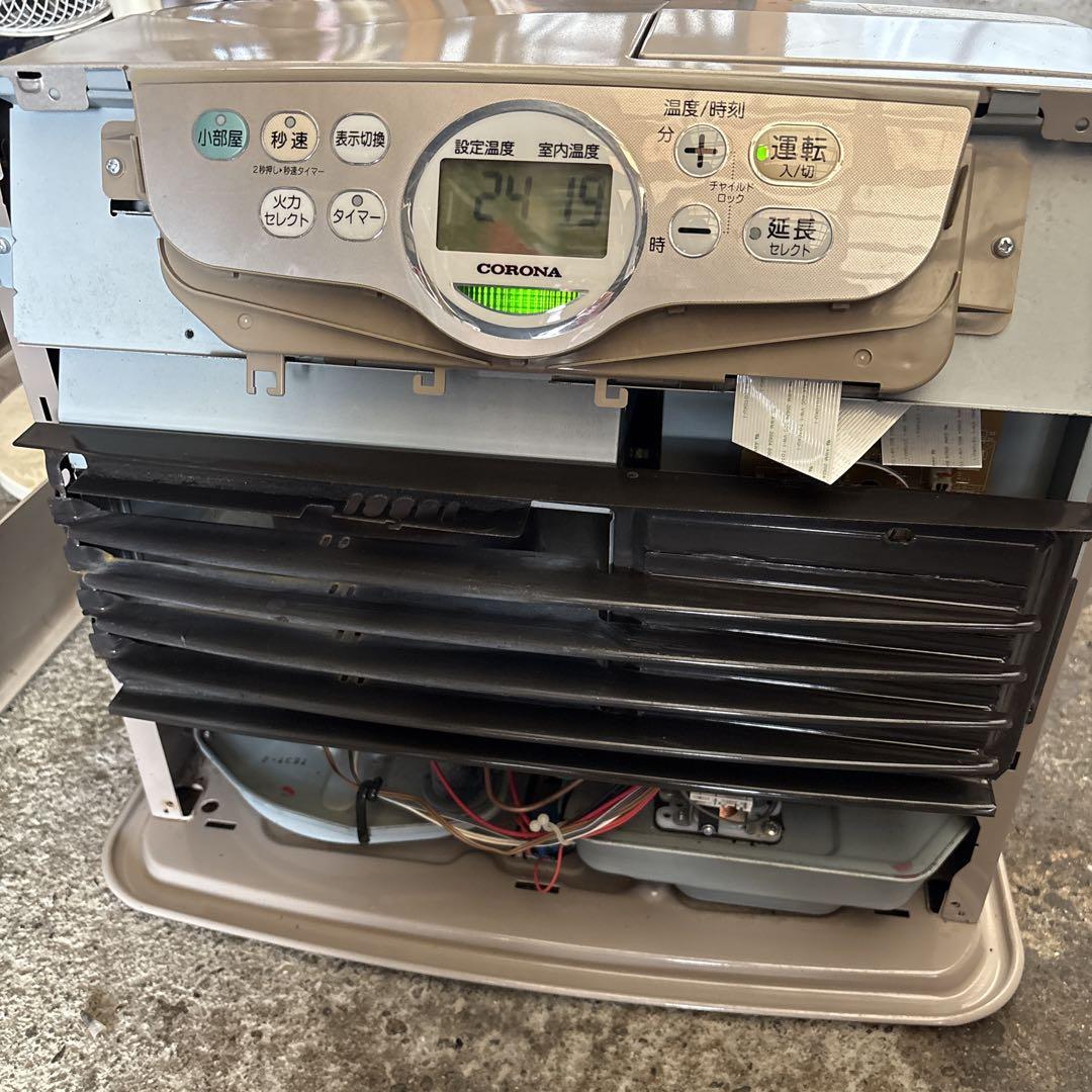 コロナ　CORONA　2017年製　石油ストーブ シルバー FH-G4617BY