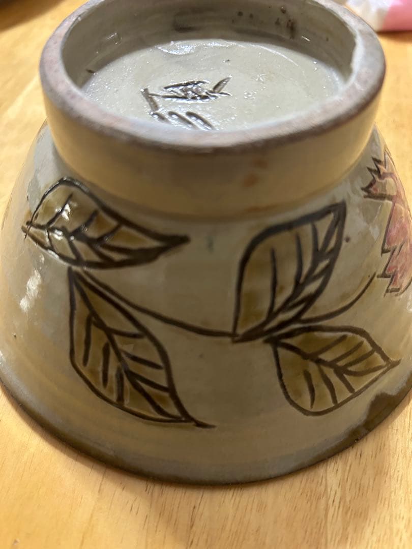 希少　ハイビスカスやちむん　宮城須美子さんの作品　人間国宝金城次郎