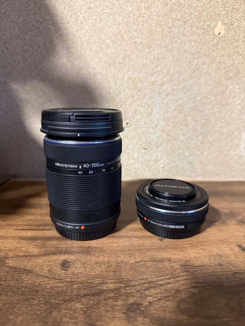 OLYMPUS PEN E-P7 ミラーレス一眼　ダブルレンズキット