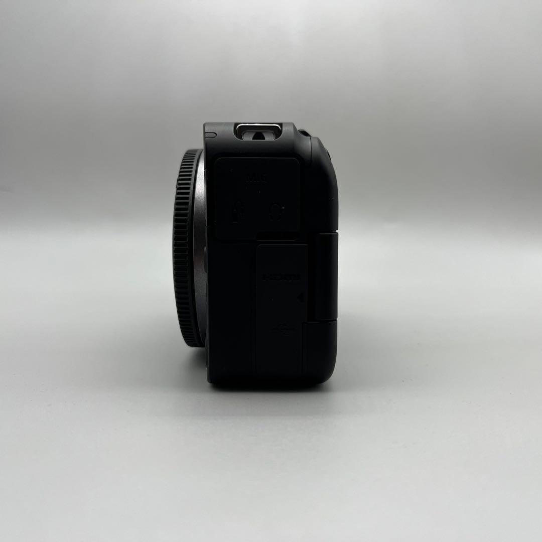 Canon EOS R50V ボディー