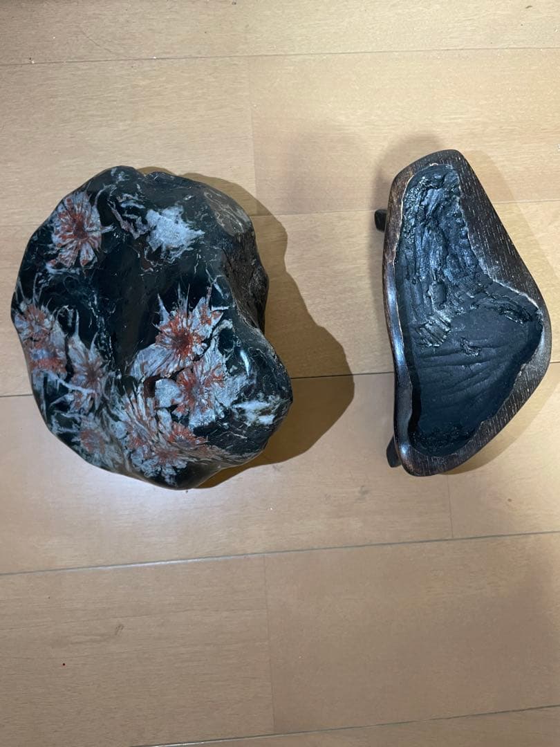 鑑賞石　菊花石　台座付き