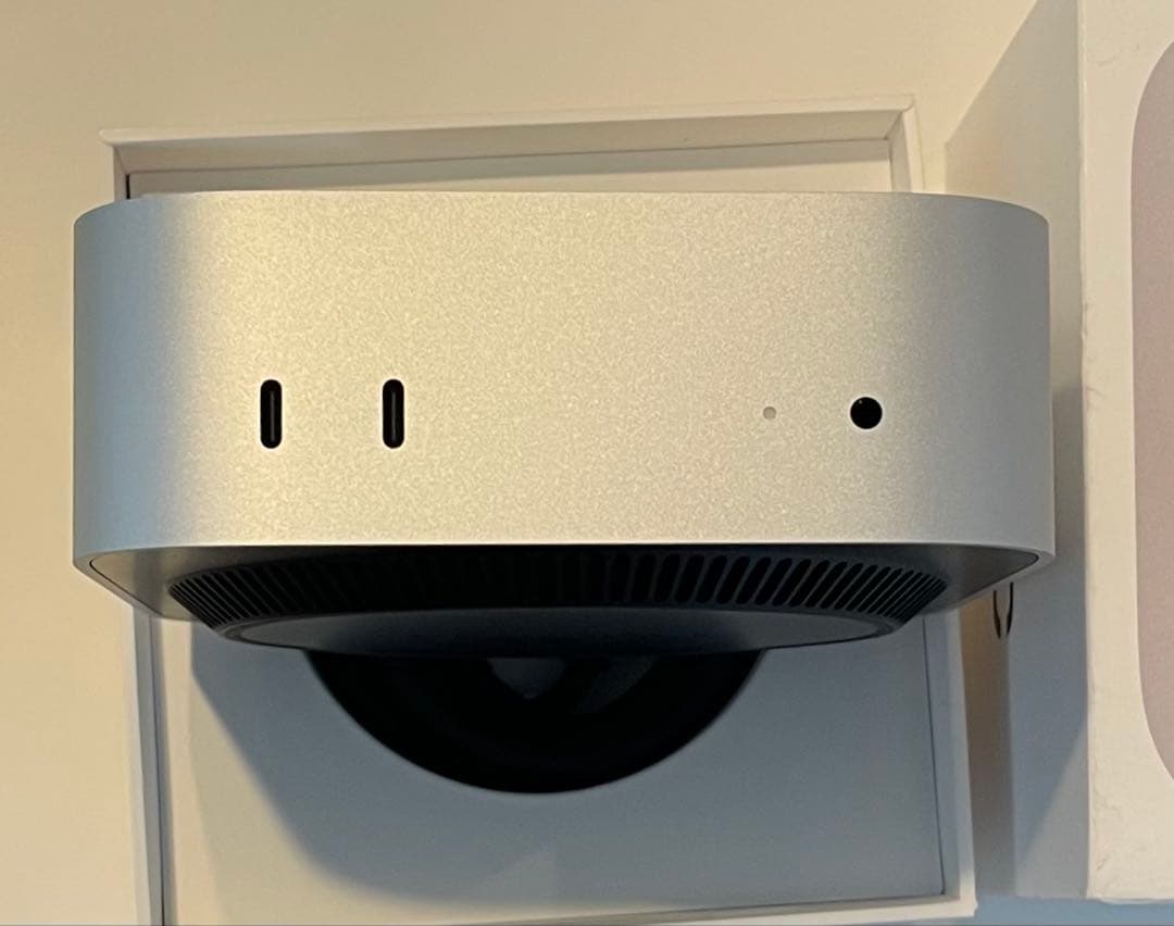 Apple M4チップ Mac mini 24GBメモリ 256GB ２０２４