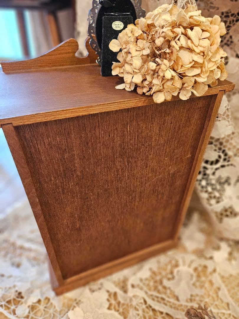 フランスアンティーク風　小物入れ　キャビネット　ブロカント