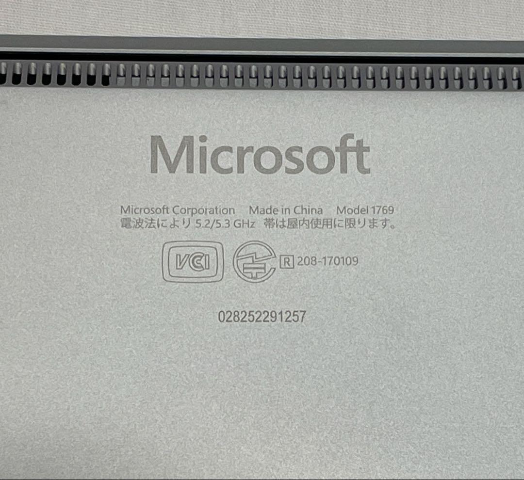 【Core i5】Microsoft　surface　Laptop 2　※即発送