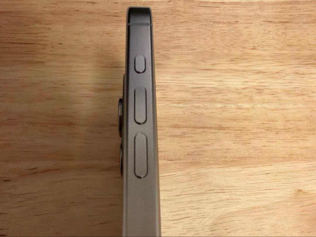 Sakura様限定iPhone 15 Pro 128GB ナチュラルチタニウム