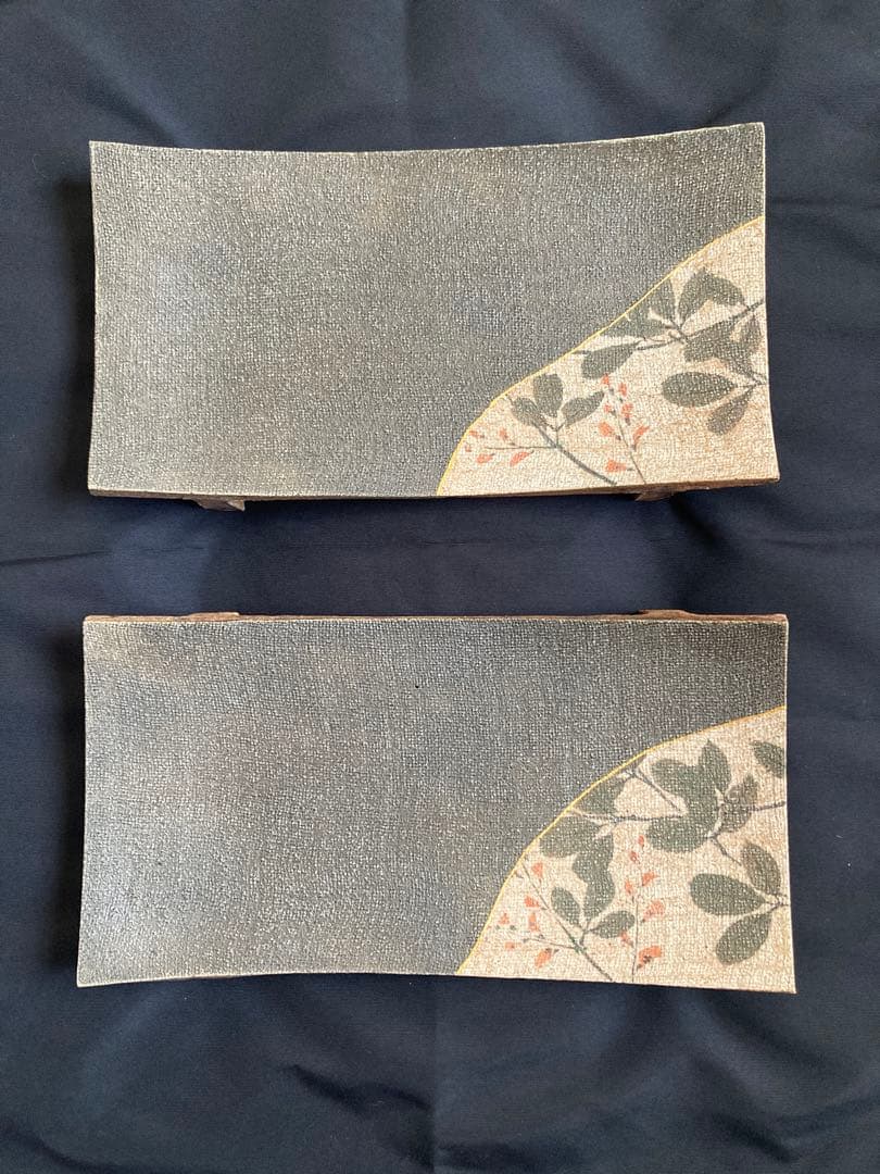 名工【伊藤元彦】布目彩泥 角皿 笠間の巨匠 芸術的な布目の陰影 飾り皿