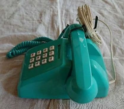 8 昭和レトロ　電話機　レトロ