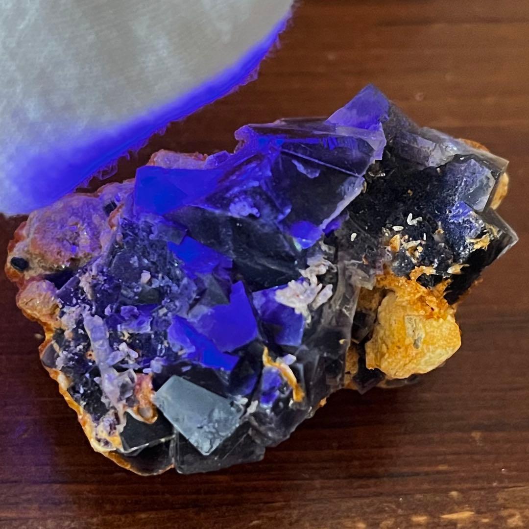 蛍光 キュービック ゾーニング フローライト カルサイト 共存 原石 鉱物