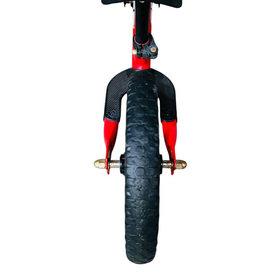 美品 STRIDER ストライダースポーツ 12インチ レッド 赤