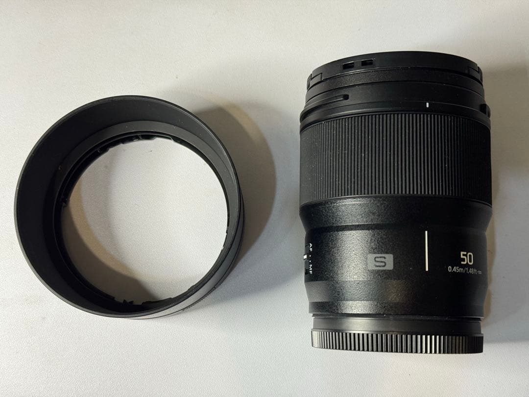 LUMIX S 50mm F1.8 Lマウント　レンズ フード・キャップ付き