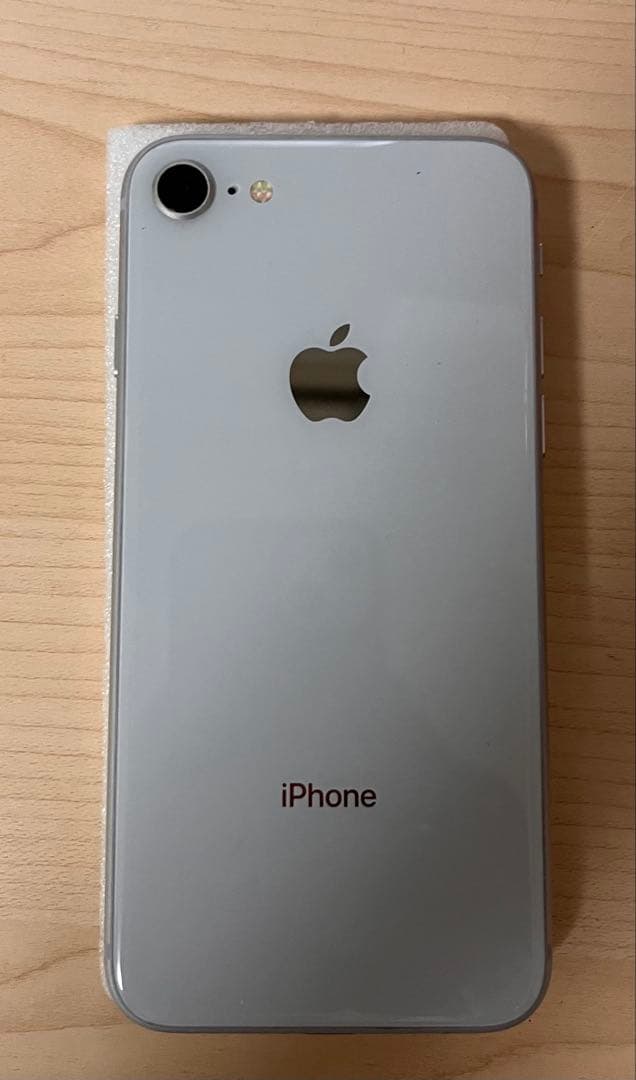 SIMロック解除済み ソフトバンク iPhone8 64GB シルバー