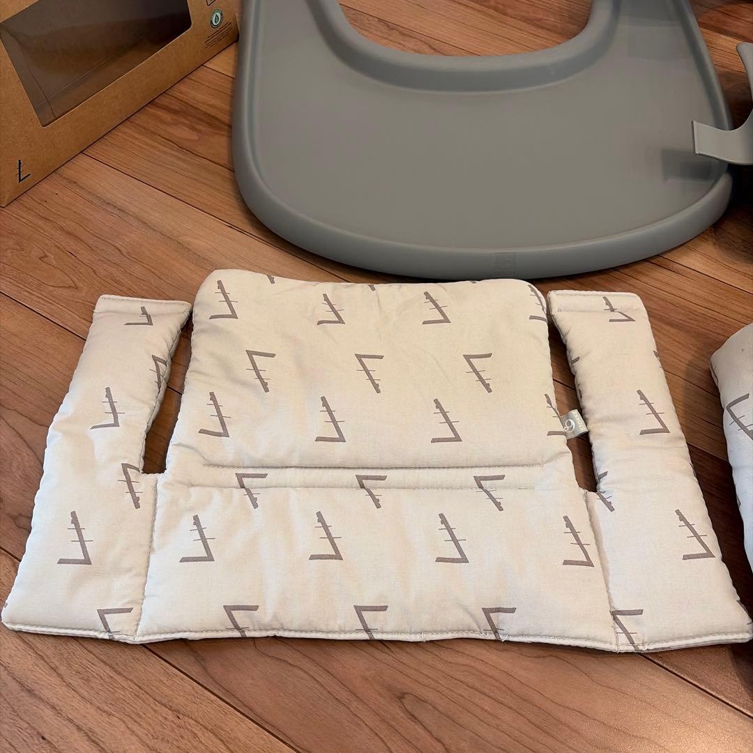 極美品総額約27000円分！ストッケベビーフルセットトリップ トラップクッション