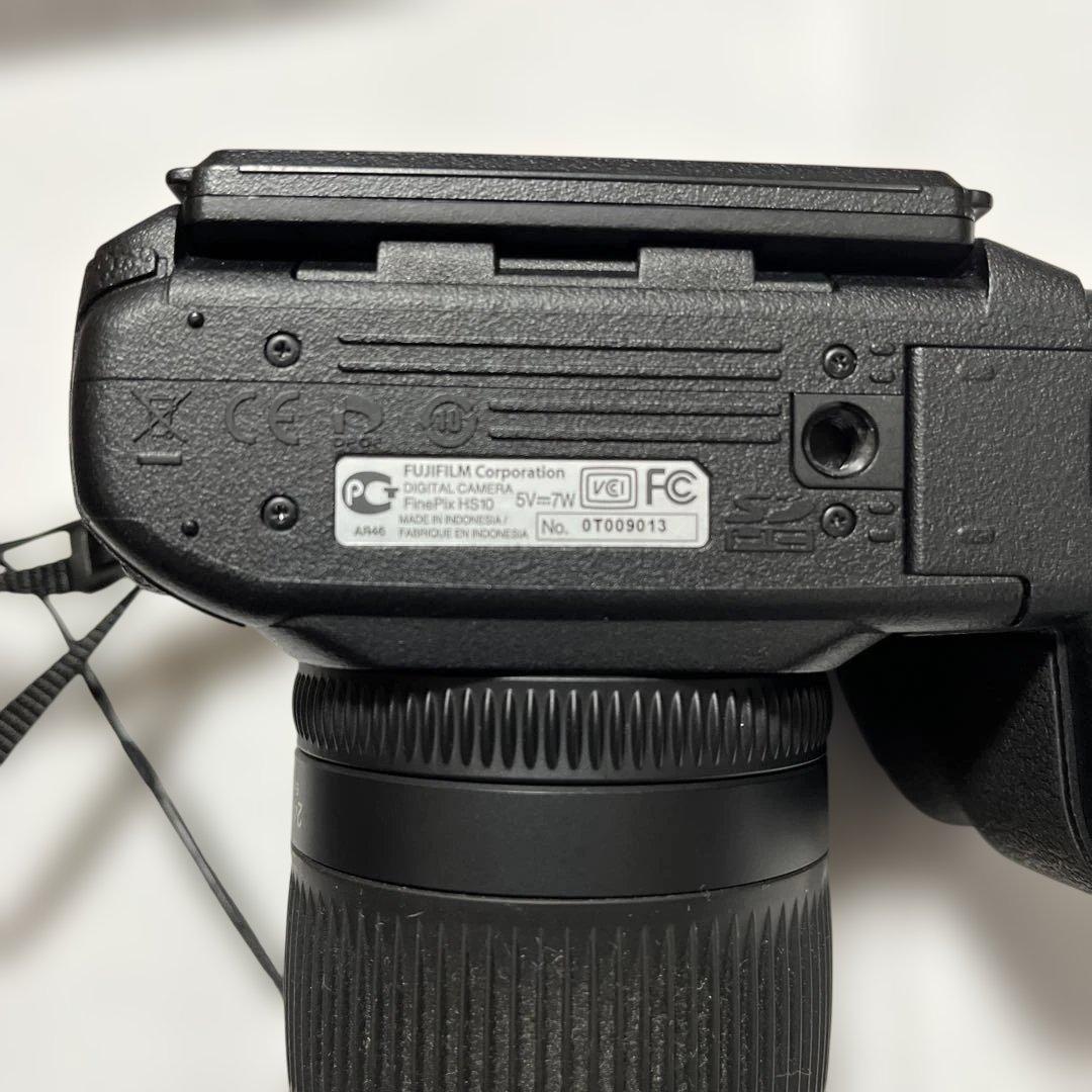 Fujifilm FinePix HS10 デジタル一眼レフカメラ　30倍ズーム