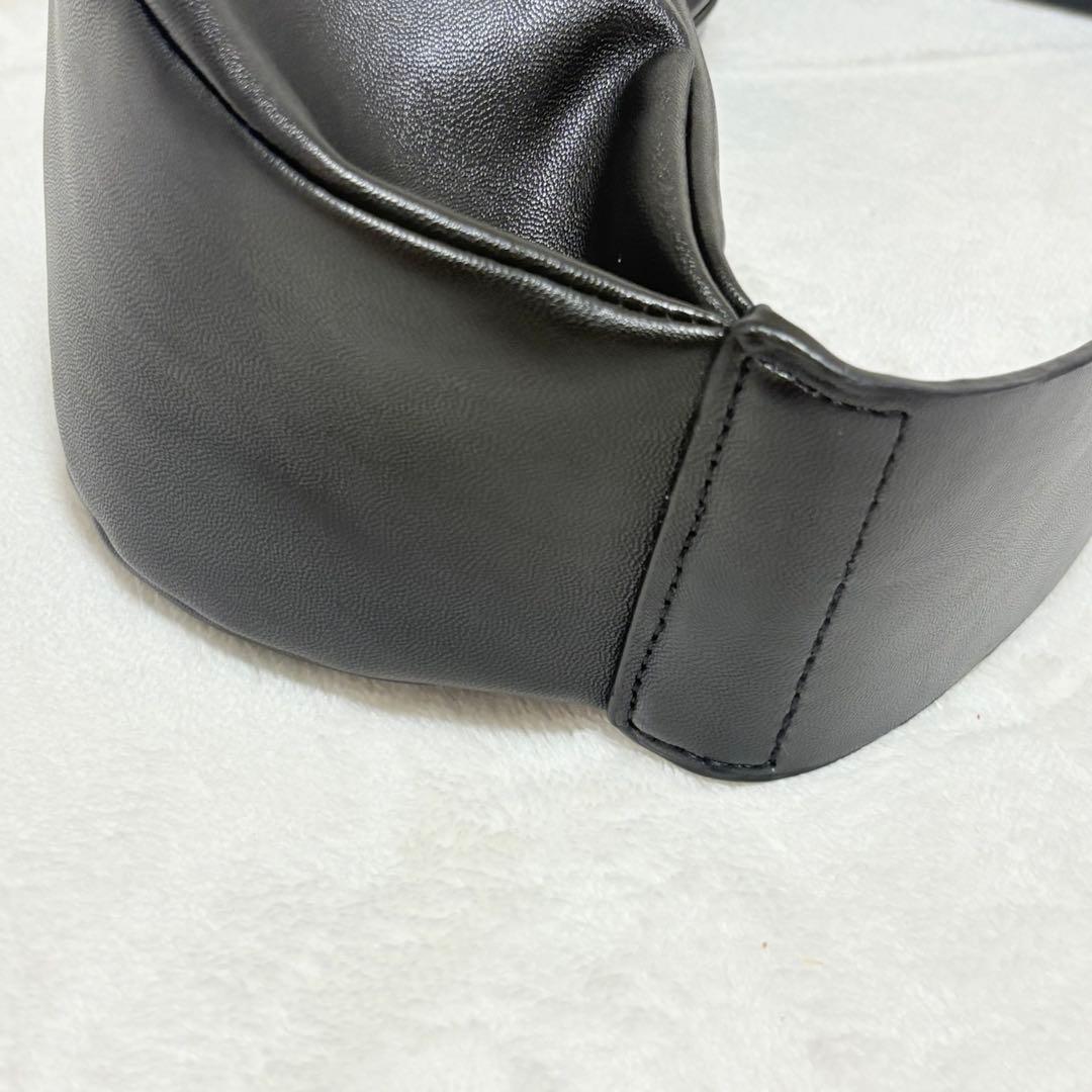 ◆COS◆コス レザー クロスボディ プリーツベルトバッグ