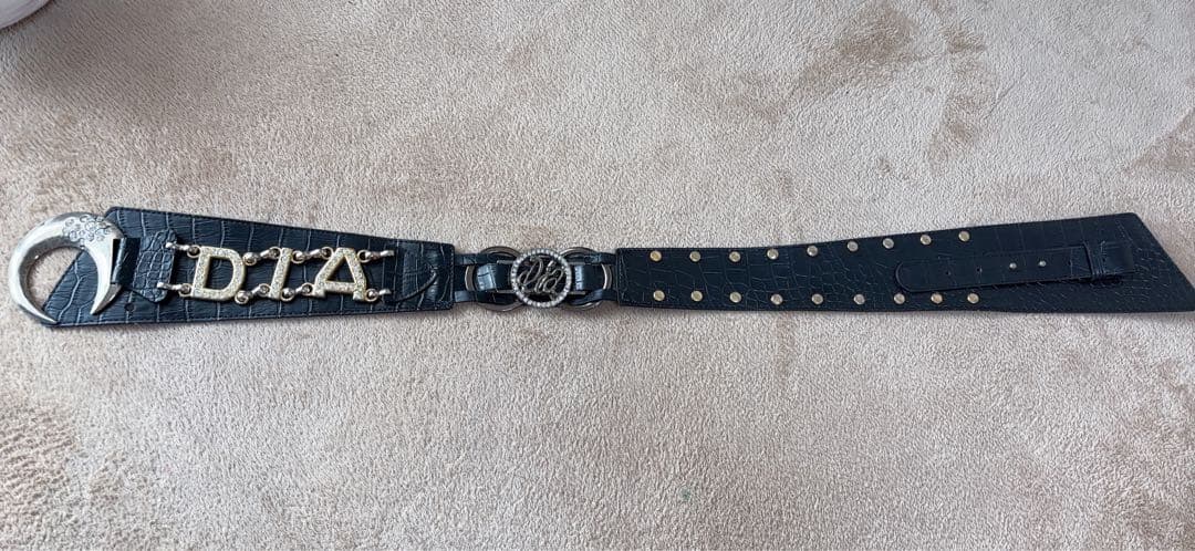 d.i.a. ムーンロゴベルト