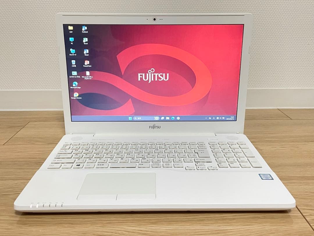 【美品】富士通 LIFEBOOK i7-6700HQ 16GB SSD256GB