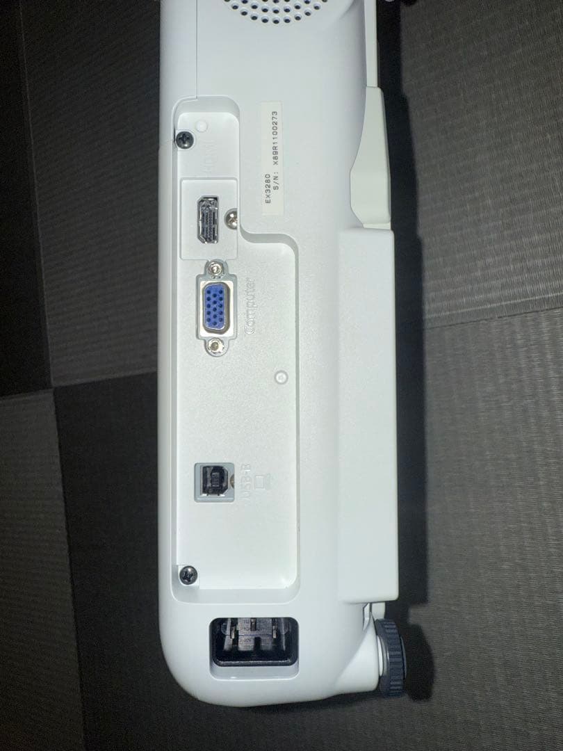 美品EPSON EX3280 プロジェクター 3600 HDMI 内蔵スピーカー