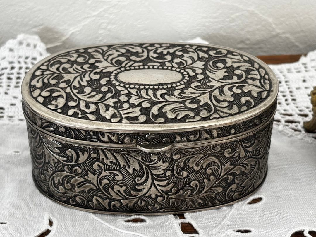 フランス　蚤の市　アクセサリーケース　オーバル　ブロカント