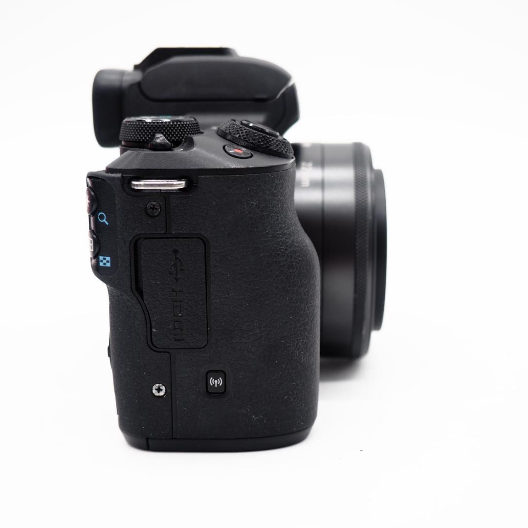 Canon Eos Kiss M ダブルレンズセット　ブラック