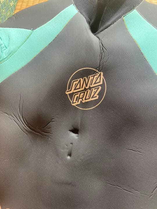 【値下げしました！】Santa Cruz セミドライウェットスーツ