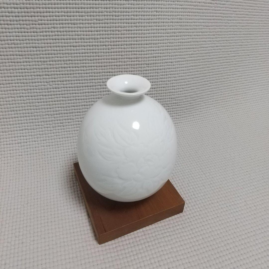 美し過ぎ〈牡丹彫の一輪挿し〉3.3万円/有田焼/白磁/中仙窯/中尾恭純/花器/壺