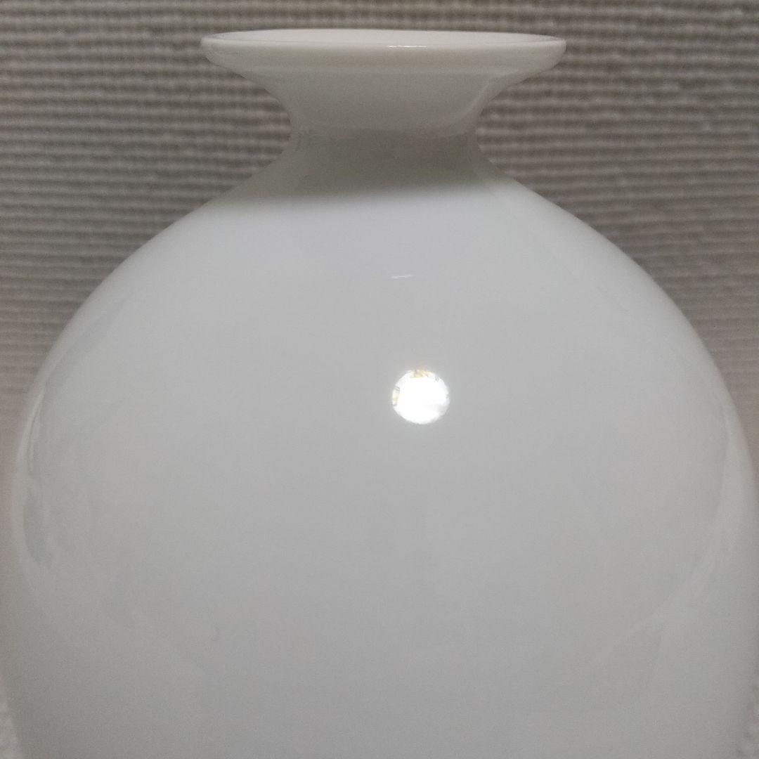 美し過ぎ〈牡丹彫の一輪挿し〉3.3万円/有田焼/白磁/中仙窯/中尾恭純/花器/壺