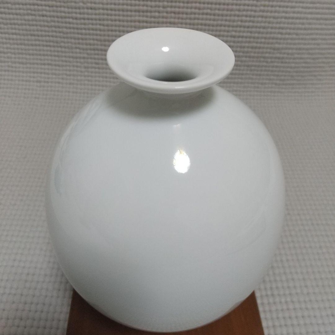 美し過ぎ〈牡丹彫の一輪挿し〉3.3万円/有田焼/白磁/中仙窯/中尾恭純/花器/壺