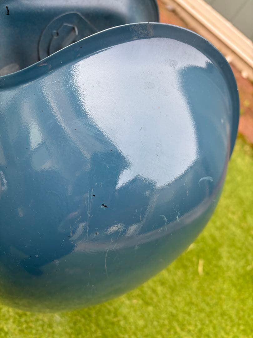 ダークブルー金属タンク 手動バルブ付き