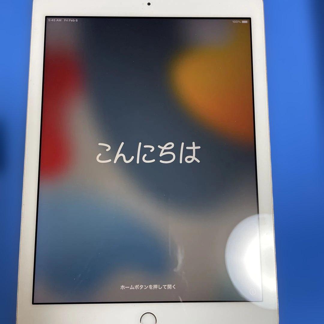iPad32GBゴールド 本体WiFiモデル