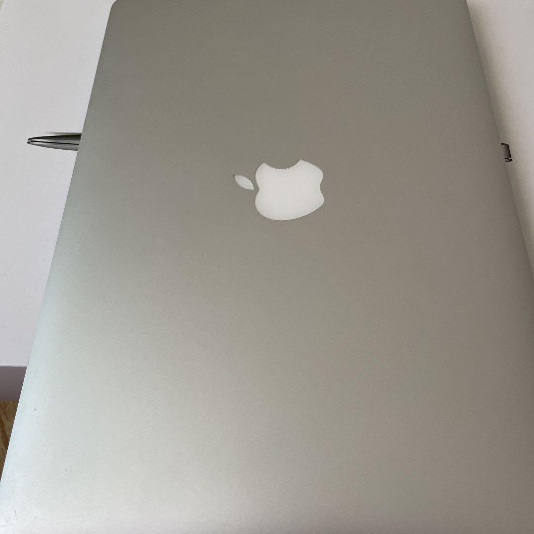 APPLE MacBook Air MQD32J/A 13インチ