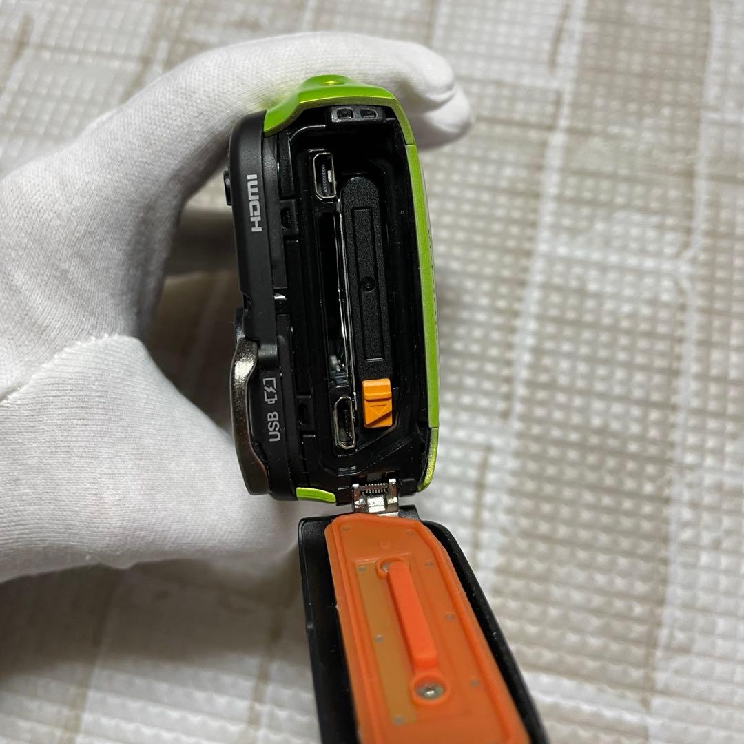 FINEPIX XP120 防水デジタルカメラ　ライム
