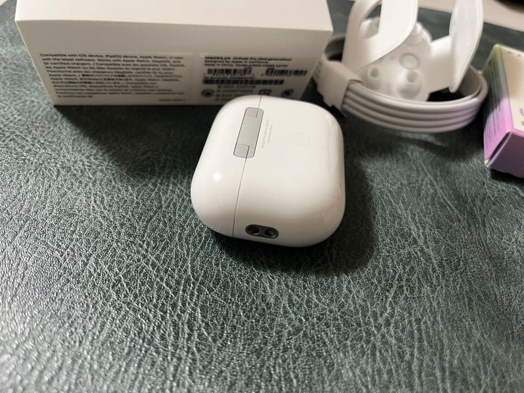 AirPods Pro 第2世代 ｜美品｜付属品完備・イヤーピース全未使用