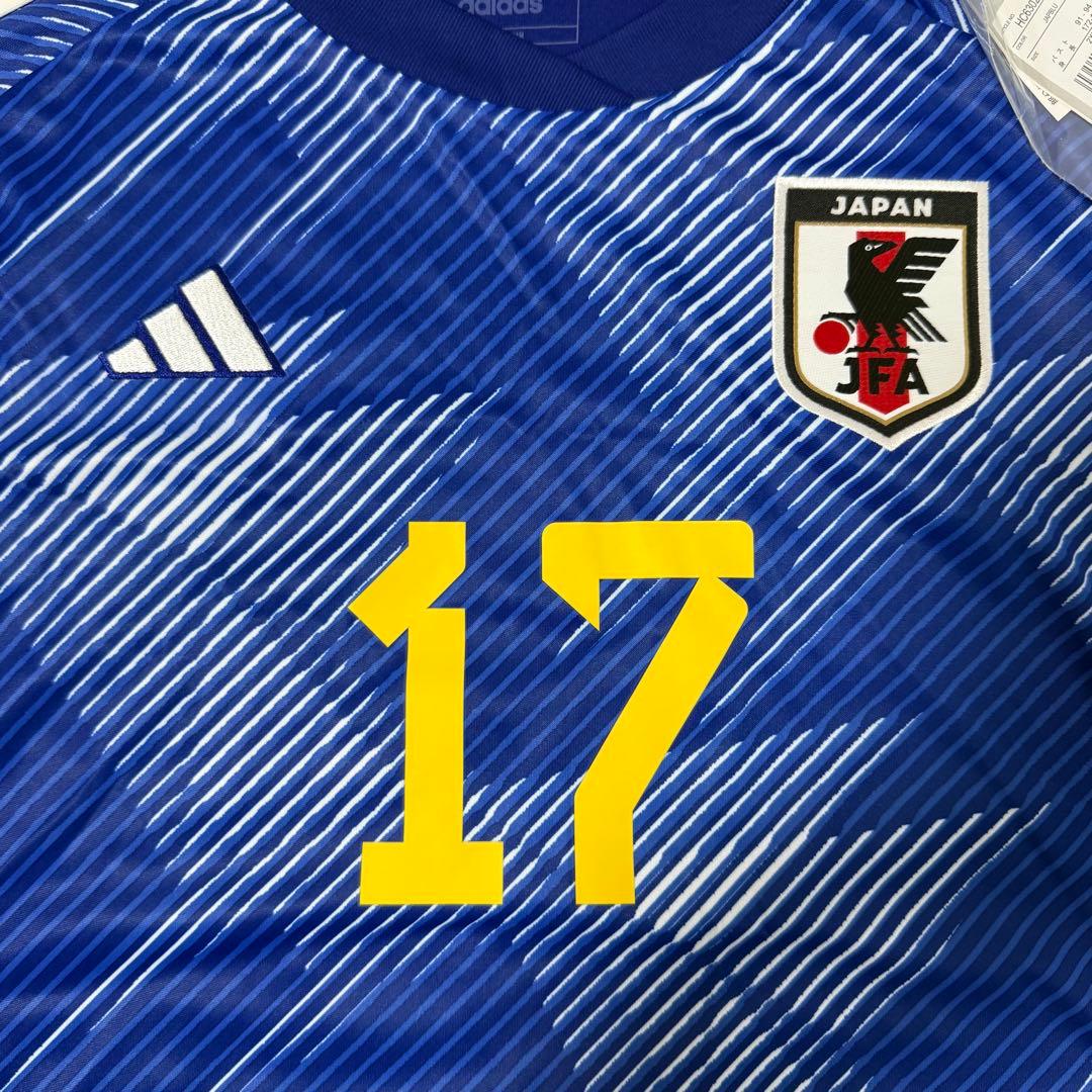 【新品未使用タグ付】サッカー日本代表 ユニフォーム 田中碧 17番 リーズ