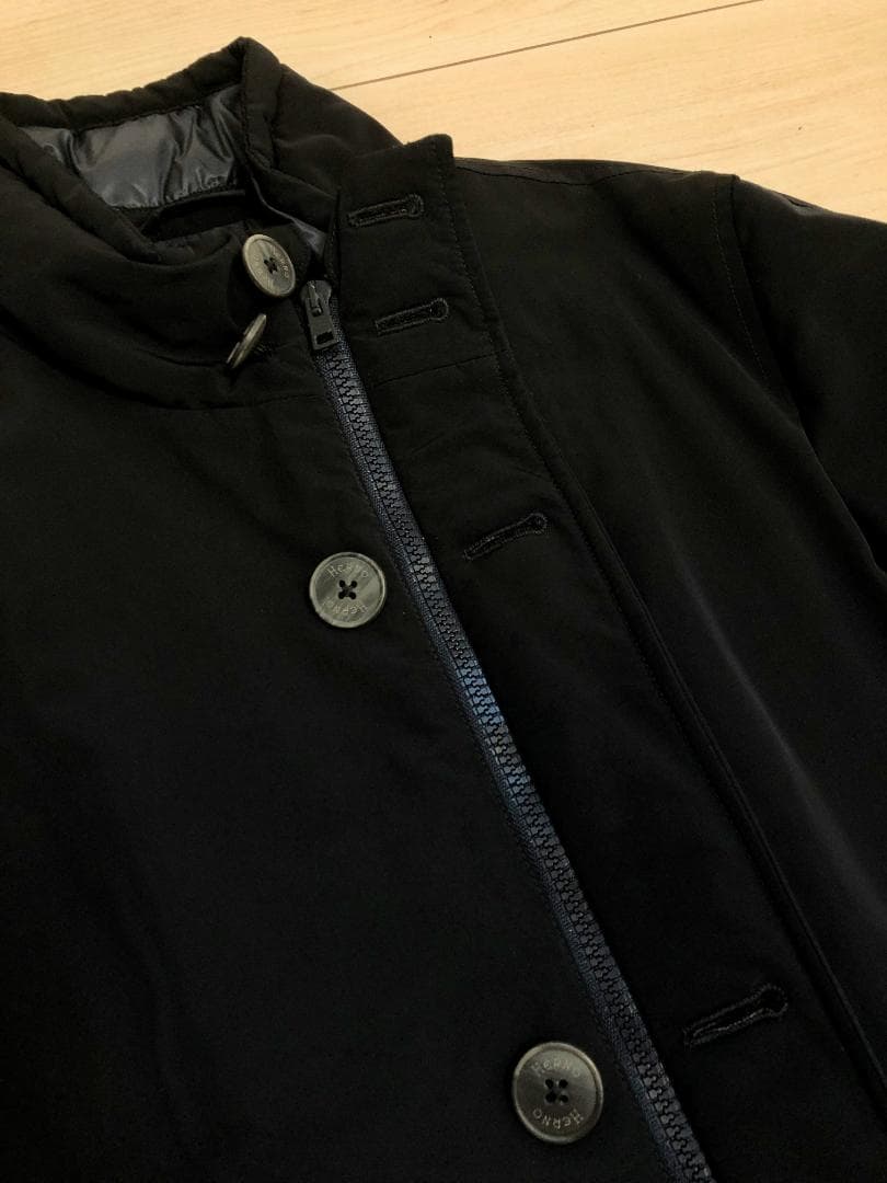 【HERNO】ダウンコート　46・Mサイズ　ブラック