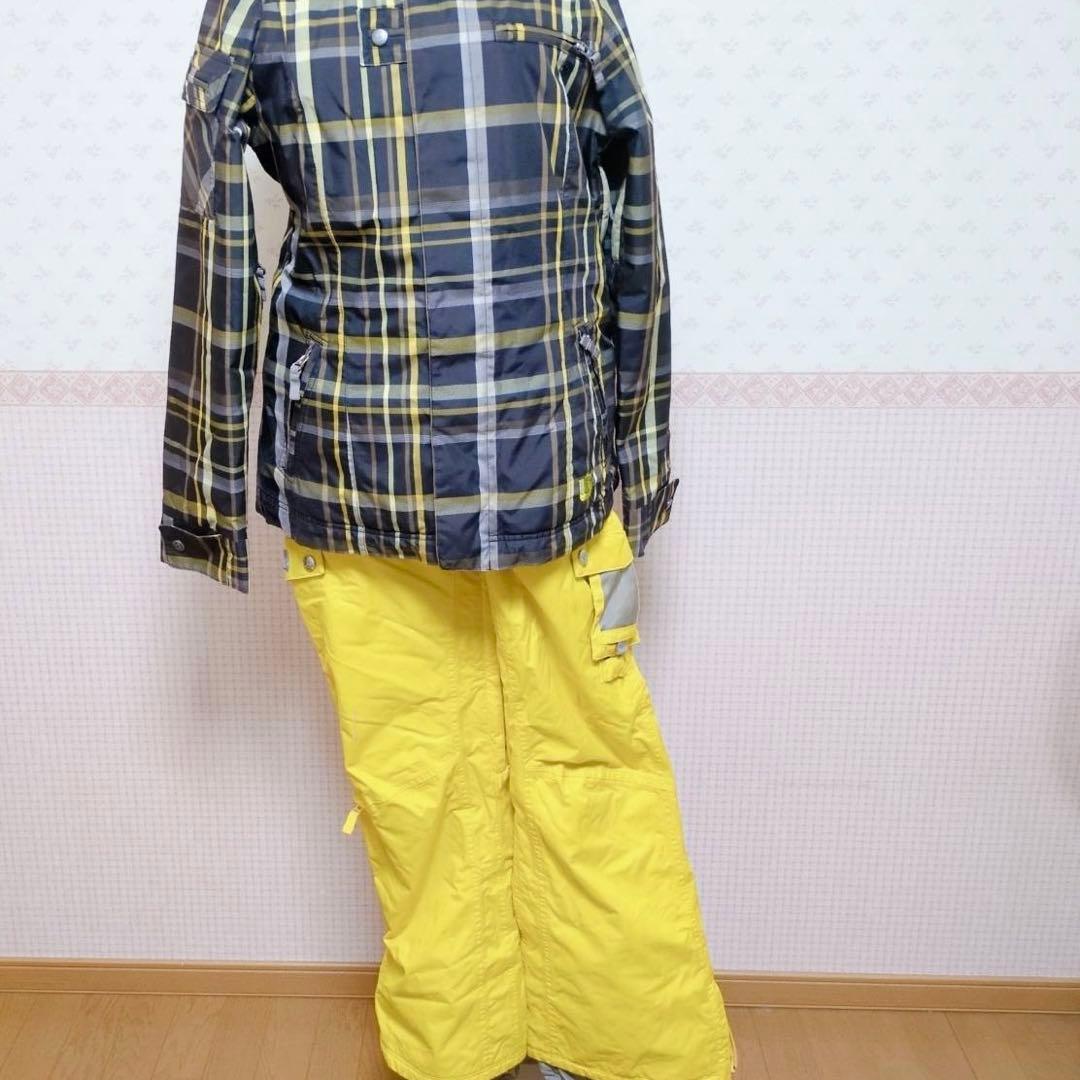 美品　BURTON バートン　スノーボードウェア　レディース M 上下セット
