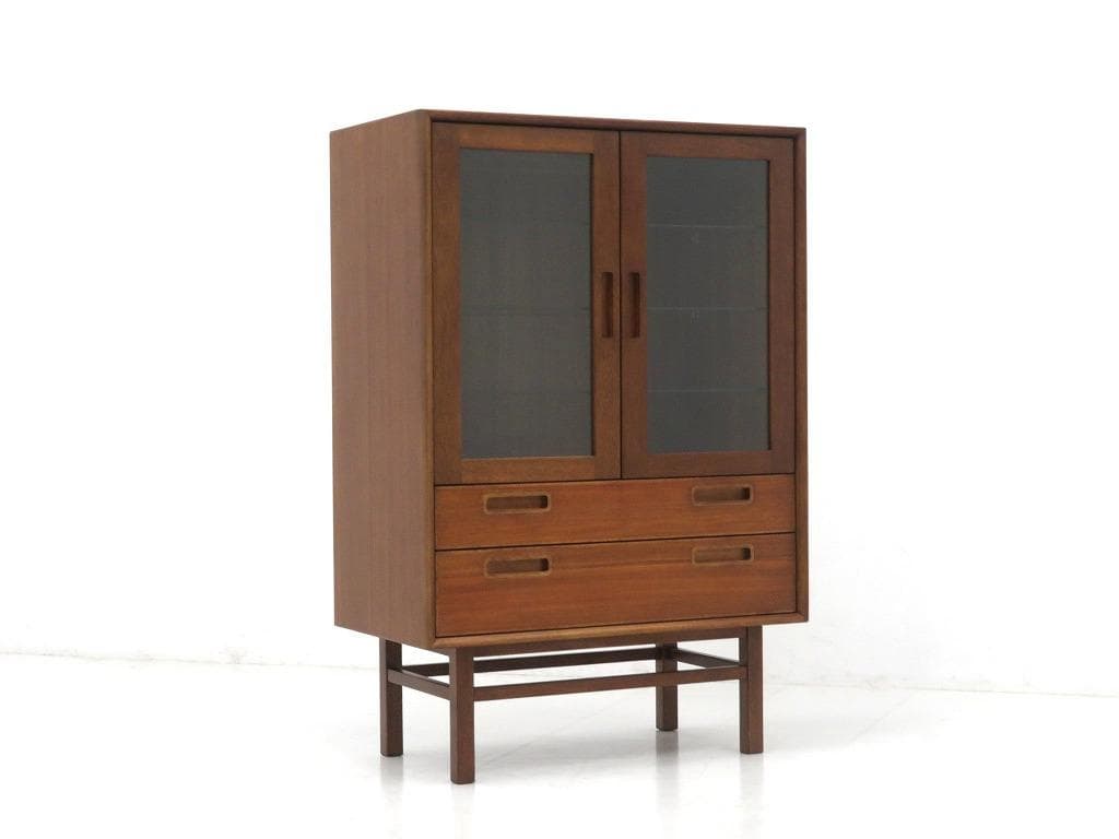 展示品　IDC大塚家具　ウォールナット　飾り棚　サイドボード　収納　キャビネット