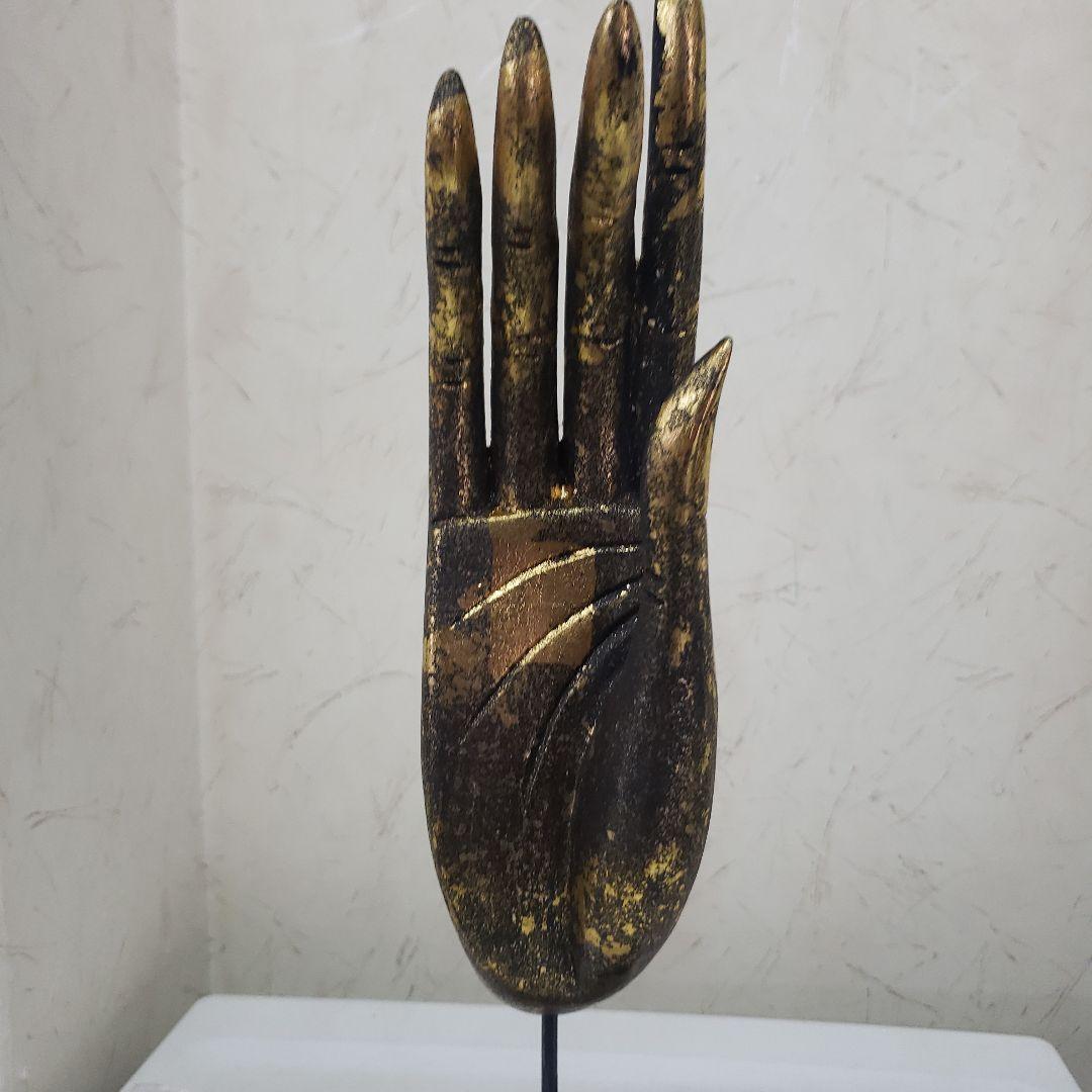 蔵出し特価　木製仏陀の黒と金の右手の形状の置物43×13×13水平置可　670g