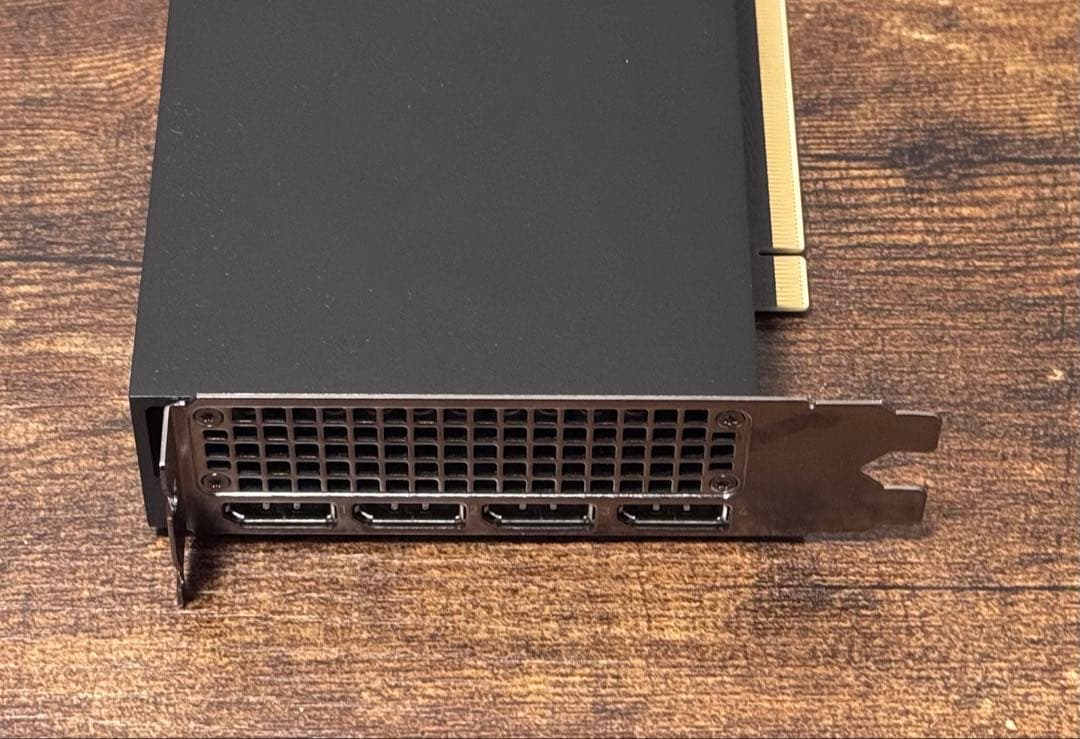 NVIDIA Quadro RTX A4500 グラフィックカード