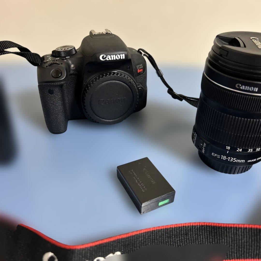 デジタルカメラ Cannon EOS Rebel T7i (EOS Kiss X9i)