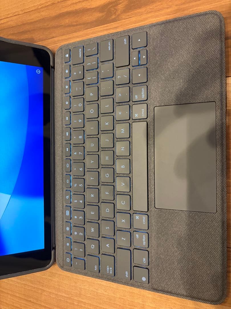 iPad 第9世代 64GB + ロジクール Combo Touch セット