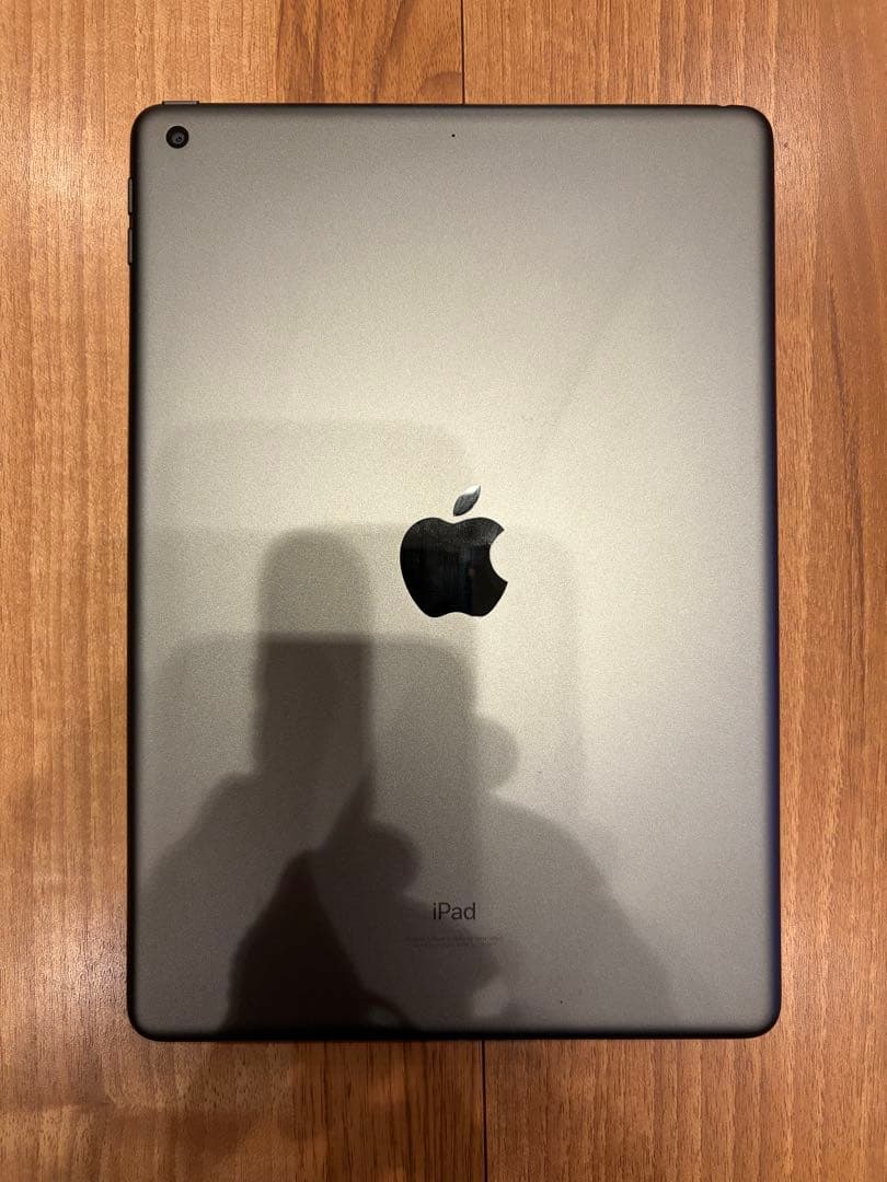 iPad 第9世代 64GB + ロジクール Combo Touch セット