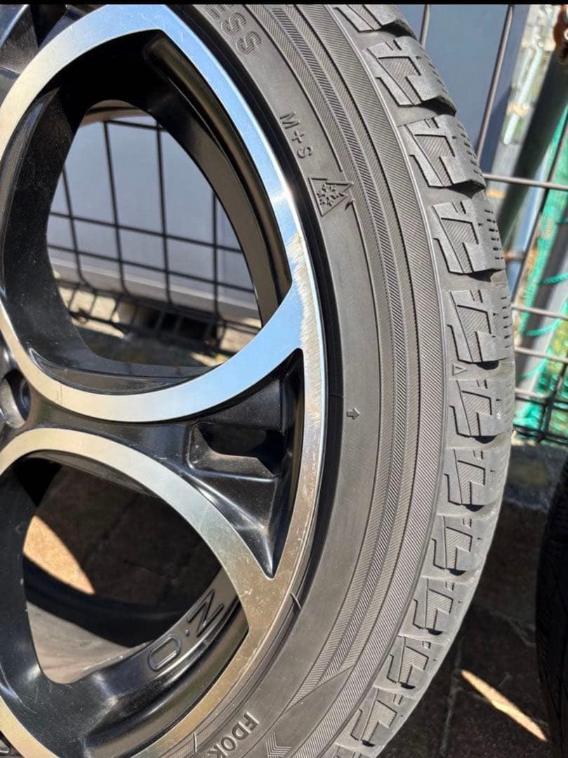 【中古】１７インチスタッドレスタイヤ ホイール４本セット（215/45R17）
