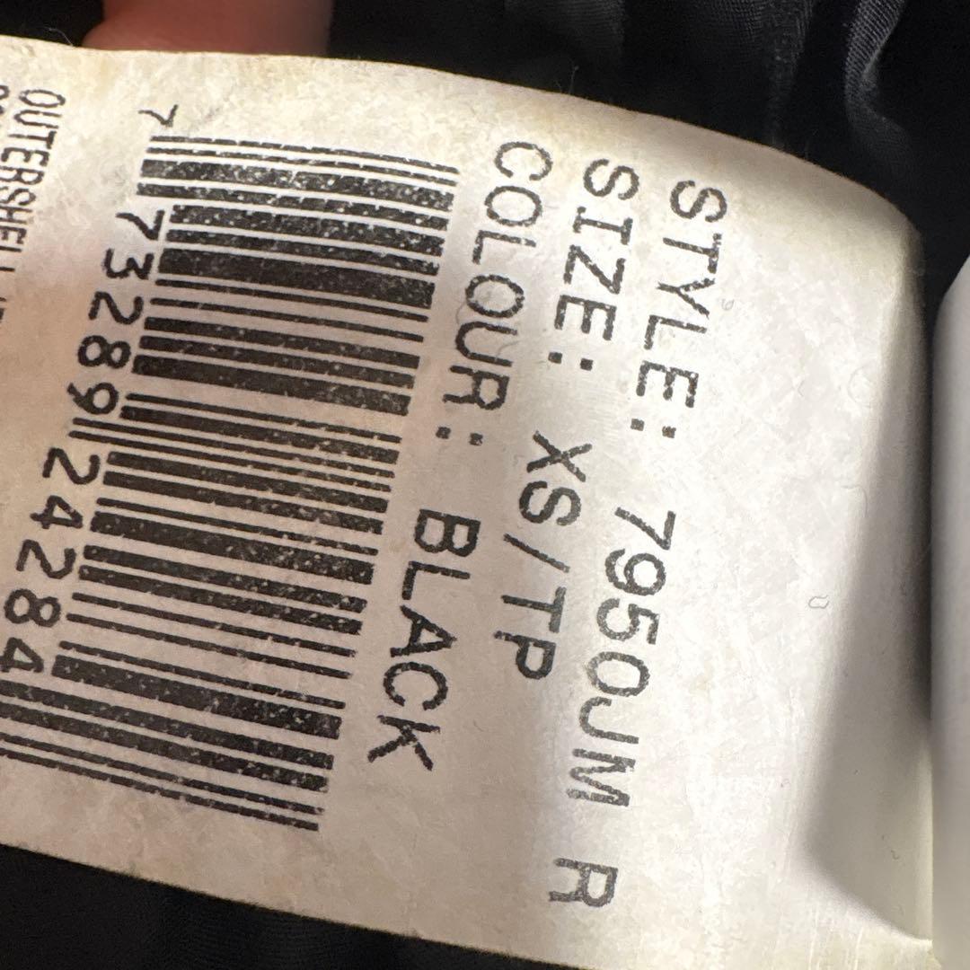 カナダグース　チリワックボンバー　  ダウンジャケット