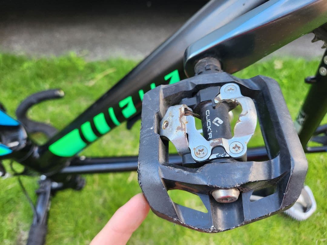 自転車本体 GIANT Contend SL2