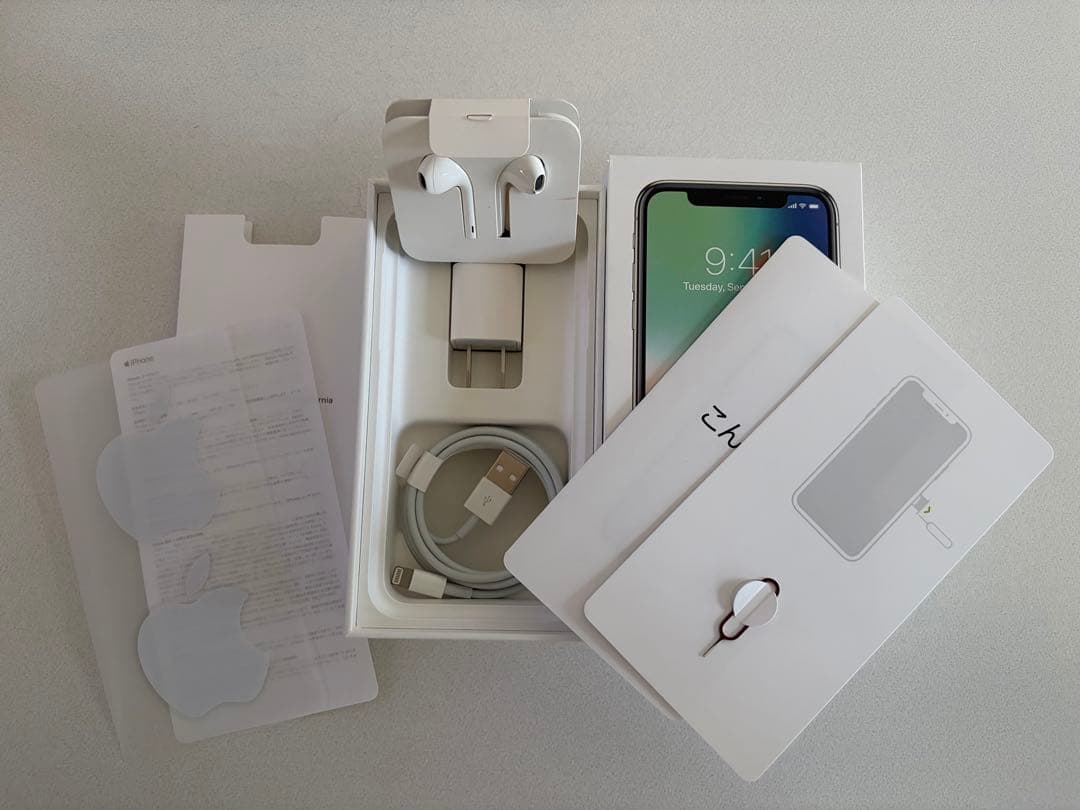 iPhoneX シルバー　スマートフォン 256GB