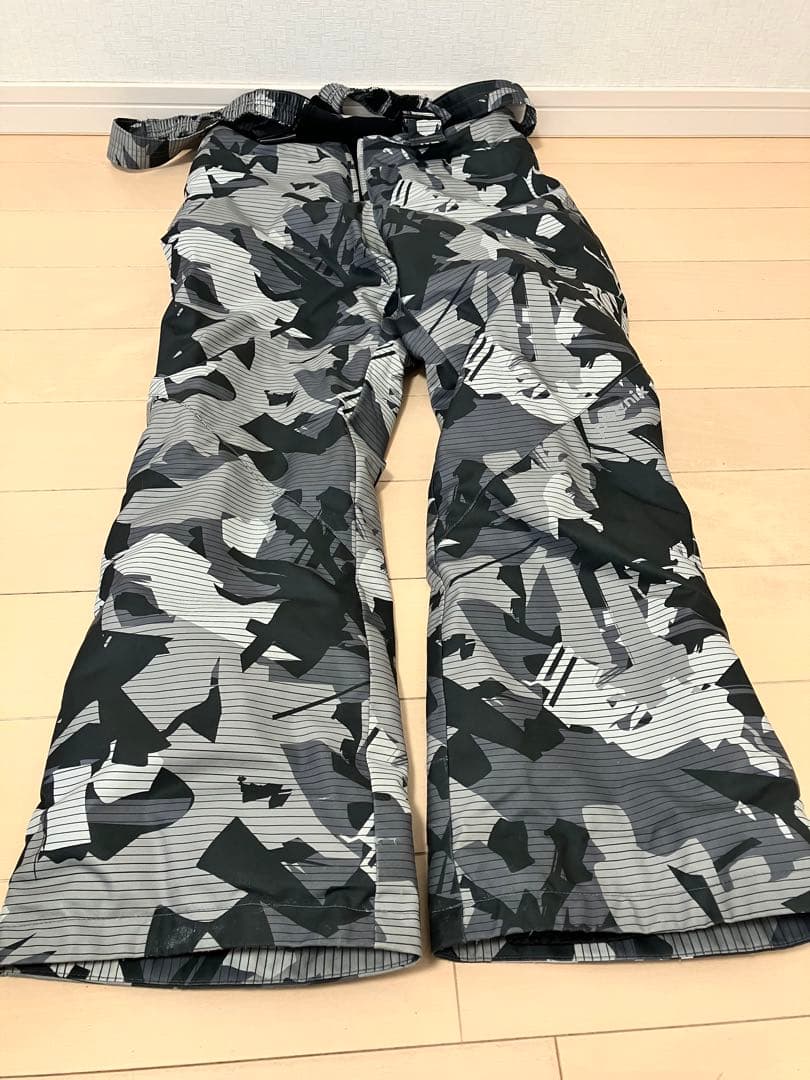 PHENIX フェニックス　スノーボードウェア　150cm 上下セット！