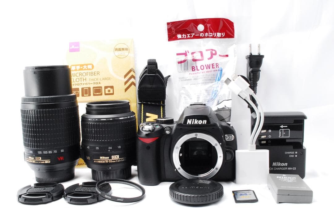 Nikon D60✨一眼レフカメラ✨入門機✨手ぶれ補正付Wレンズ✨小型＆軽量