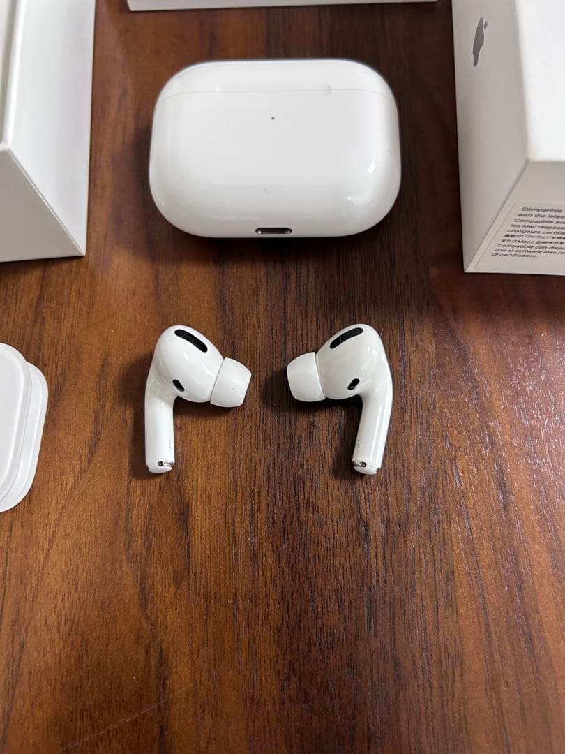 【外観美品】Apple AirPods Pro MWP22J/A 本文確認願い